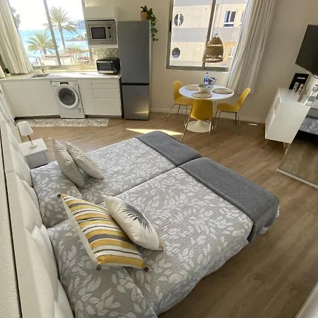 Estudio D'lelos Apartment